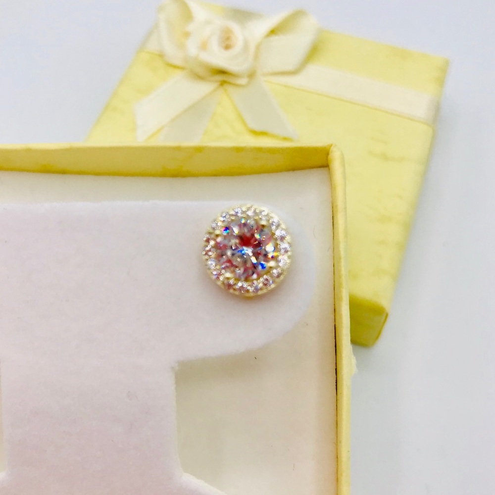 🌸NEW🌸 Sterling Silver 18K Gold Earrings - Picture 2 of 8